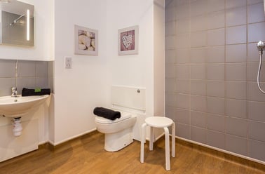 Portswood Road, Portswood, Southampton - Image 2